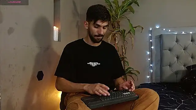 Mr WhiteCock online show from 02/17/25, 11:42