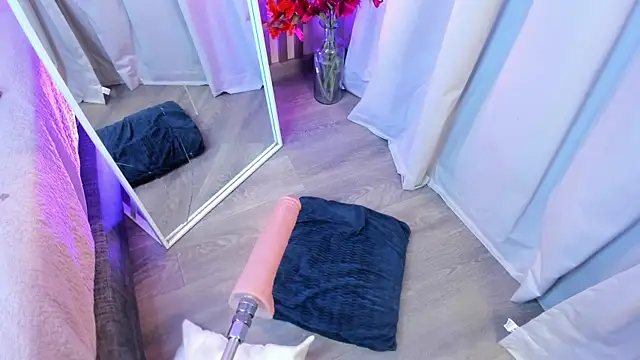 charloottee 1 online show from 02/24/25, 08:38