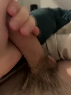 Snapshot of Hatah_ chatting on 12/18/25, 07:14 Hatah online show from 12/18/25, 07:14