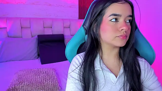 SophiaWylde online show from 09/26/25, 04:38