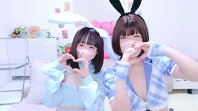 Snapshot of 841_yayoi chatting on 04/01/26, 03:51 841 yayoi online show from 04/01/26, 03:51