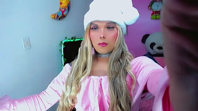 Snapshot of SweetKim21 chatting on 12/14/25, 05:57 SweetKim21 online show from 12/14/25, 05:57