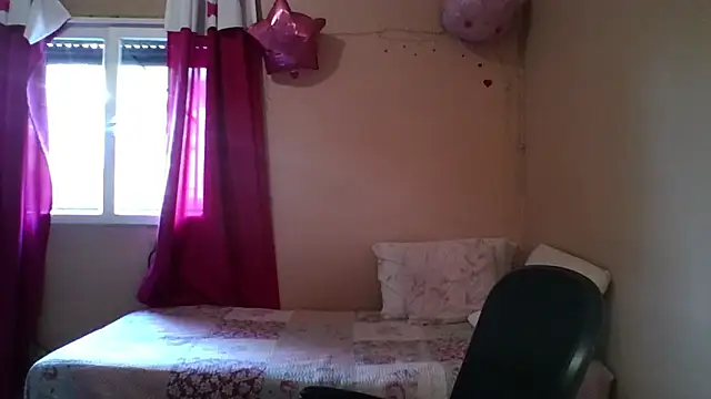 imsohornydacom online show from 04/05/26, 06:38