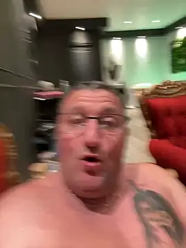 Snapshot of darkmoonsubmissive chatting on 02/26/25, 08:44 darkmoonsubmissive online show from 02/26/25, 08:44