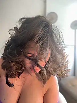 sukhakunis1 online show from 10/02/25, 03:08