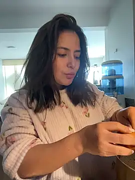 Snapshot of sukhakunis1 chatting on 03/25/26, 12:22 sukhakunis1 online show from 03/25/26, 12:22