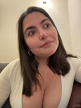 Snapshot of sukhakunis1 chatting on 04/16/26, 08:53 sukhakunis1 online show from 04/16/26, 08:53