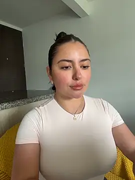 Snapshot of sukhakunis1 chatting on 07/24/26, 02:15 sukhakunis1 online show from 07/24/26, 02:15
