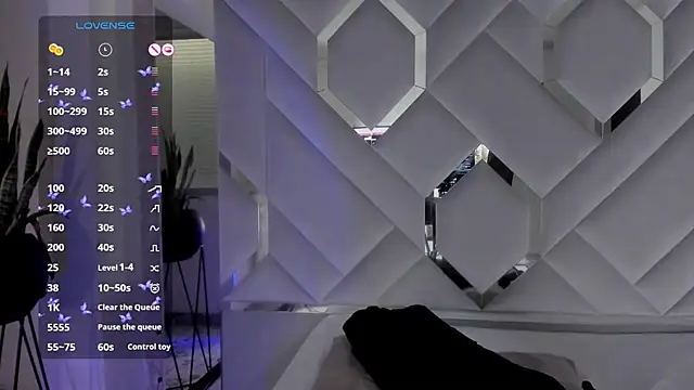 Sara Foxx1 online show from 09/19/25, 06:30