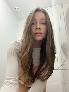 nicole111 online show from 02/07/26, 06:22