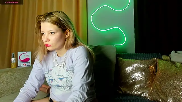 Leila purr18 online show from 02/07/25, 07:17