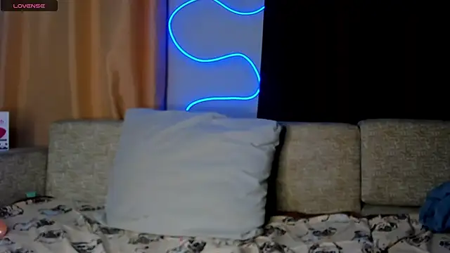 Leila purr18 online show from 02/25/25, 03:16