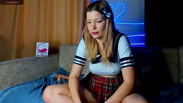 Leila purr18 online show from 03/07/25, 09:51