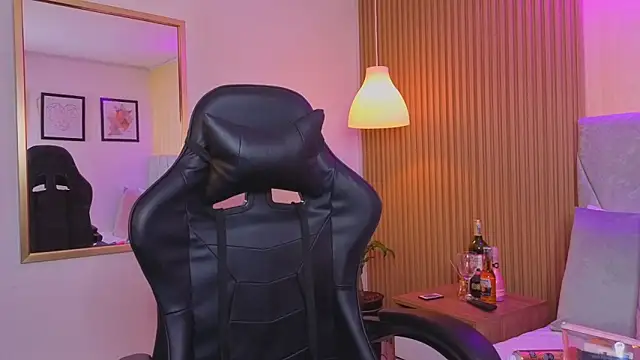 Snapshot of Dakota_diaz_ chatting on 02/10/26, 07:51 Dakota diaz online show from 02/10/26, 07:51