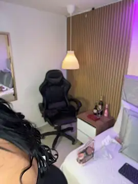Dakota diaz  online show from 05/14/26, 07:31