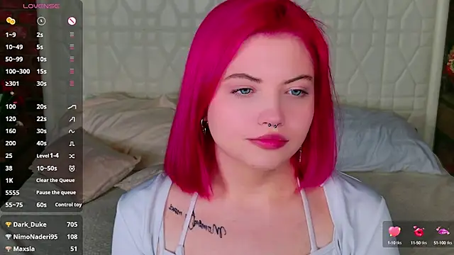 Snapshot of Lisa_Adam chatting on 12/13/24, 01:44 Lisa Adam online show from 12/13/24, 01:44