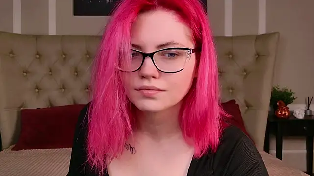 Snapshot of Lisa_Adam chatting on 11/04/25, 06:07 Lisa Adam online show from 11/04/25, 06:07