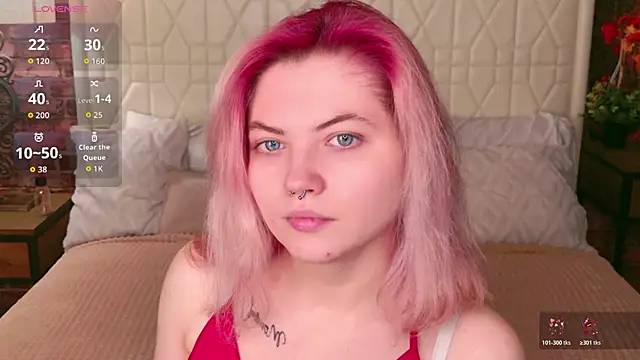 Snapshot of Lisa_Adam chatting on 11/24/25, 05:01 Lisa Adam online show from 11/24/25, 05:01