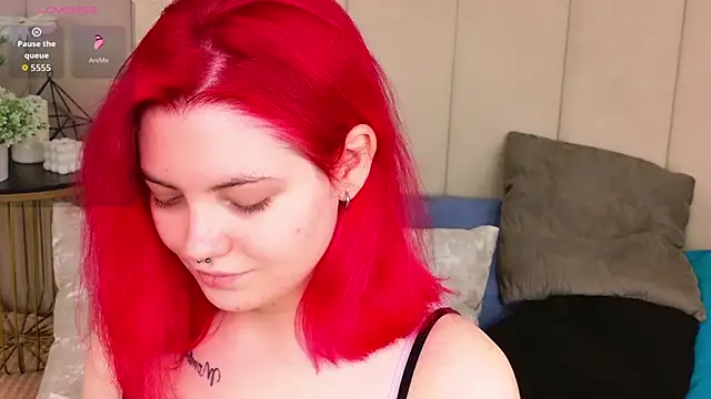 Snapshot of Lisa_Adam chatting on 12/01/25, 04:23 Lisa Adam online show from 12/01/25, 04:23