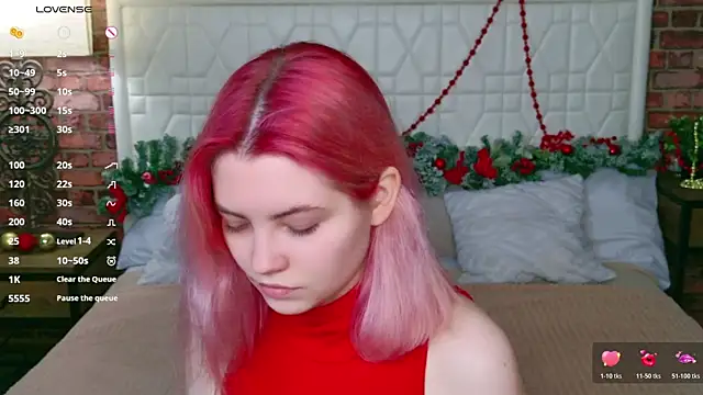 Snapshot of Lisa_Adam chatting on 12/15/25, 05:06 Lisa Adam online show from 12/15/25, 05:06