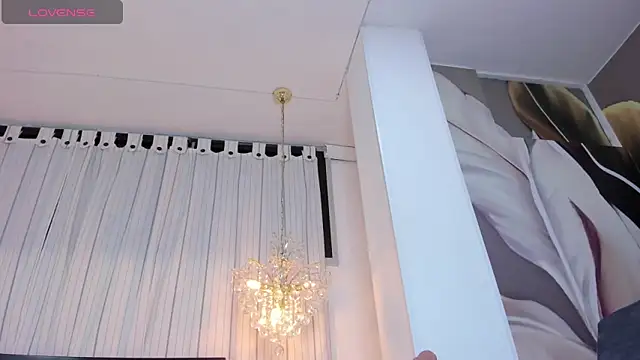 Snapshot of DahianaLincoln chatting on 01/29/25, 08:04 DahianaLincoln online show from 01/29/25, 08:04