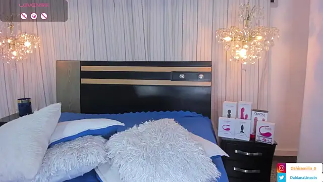 Snapshot of DahianaLincoln chatting on 02/09/25, 11:15 DahianaLincoln online show from 02/09/25, 11:15