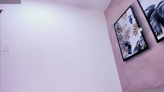 Snapshot of DahianaLincoln chatting on 10/02/25, 04:58 DahianaLincoln online show from 10/02/25, 04:58