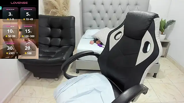 Snapshot of niraksil chatting on 02/17/25, 12:05 niraksil online show from 02/17/25, 12:05