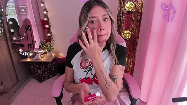 violet ch online show from 01/30/25, 05:17