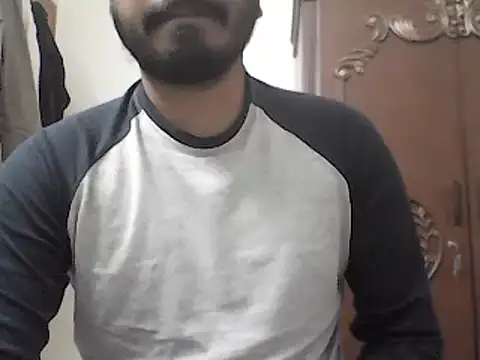 desiboyasif online show from 12/18/24, 08:25