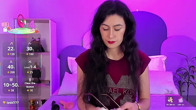 SophieGomez22 online show from 11/28/25, 11:24