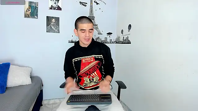 Snapshot of Ares_Johnson chatting on 01/02/25, 10:01 Ares Johnson online show from 01/02/25, 10:01