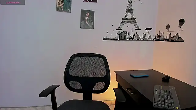 Snapshot of Ares_Johnson chatting on 01/16/25, 02:08 Ares Johnson online show from 01/16/25, 02:08
