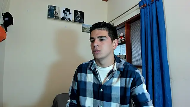 Snapshot of Ares_Johnson chatting on 02/23/25, 04:13 Ares Johnson online show from 02/23/25, 04:13