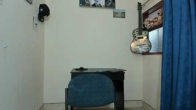 Snapshot of Ares_Johnson chatting on 03/11/25, 06:08 Ares Johnson online show from 03/11/25, 06:08