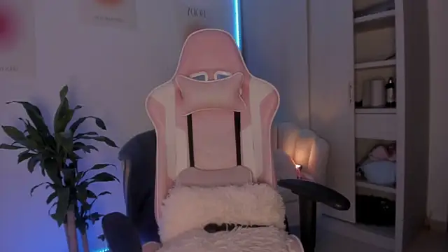 LittleSofia  online show from 12/26/24, 03:16