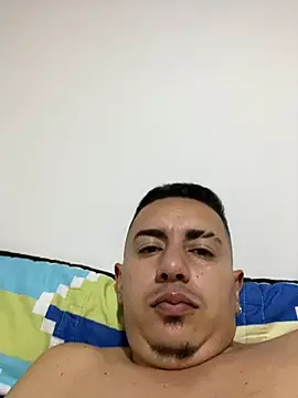 Snapshot of DanielGomez9 chatting on 01/01/25, 09:07 DanielGomez9 online show from 01/01/25, 09:07