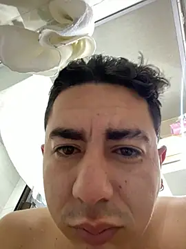 Snapshot of DanielGomez9 chatting on 02/20/25, 12:47 DanielGomez9 online show from 02/20/25, 12:47