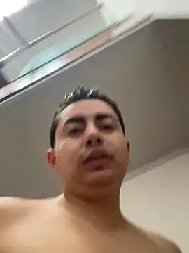 Snapshot of DanielGomez9 chatting on 02/25/25, 12:13 DanielGomez9 online show from 02/25/25, 12:13