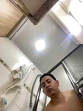 Snapshot of DanielGomez9 chatting on 03/04/25, 12:44 DanielGomez9 online show from 03/04/25, 12:44