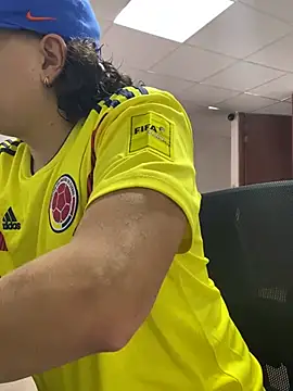 Snapshot of DanielGomez9 chatting on 04/04/26, 08:28 DanielGomez9 online show from 04/04/26, 08:28