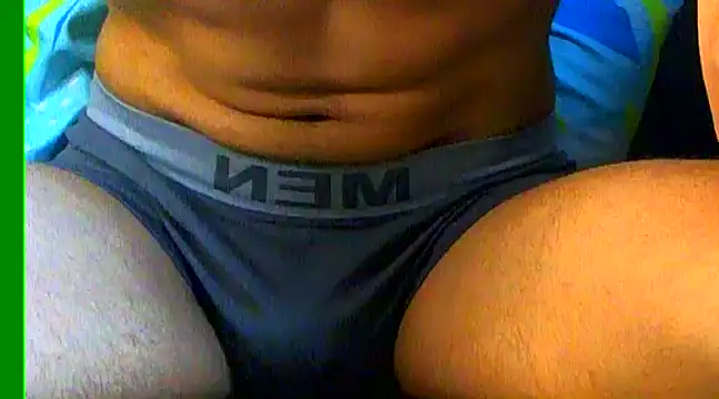 Snapshot of Ian_zaenzz chatting on 12/31/24, 01:26 Ian zaenzz online show from 12/31/24, 01:26