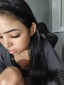 Livia Diaz online show from 07/11/26, 01:30
