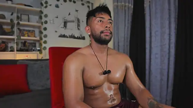 Couple muscle1 online show from 11/25/25, 08:31