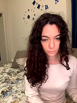 Snapshot of Strawberry_queen91 chatting on 11/25/25, 04:07 Strawberry queen91 online show from 11/25/25, 04:07