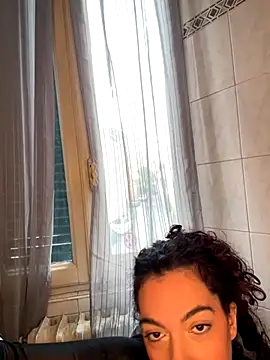 Snapshot of Strawberry_queen91 chatting on 11/30/25, 09:35 Strawberry queen91 online show from 11/30/25, 09:35