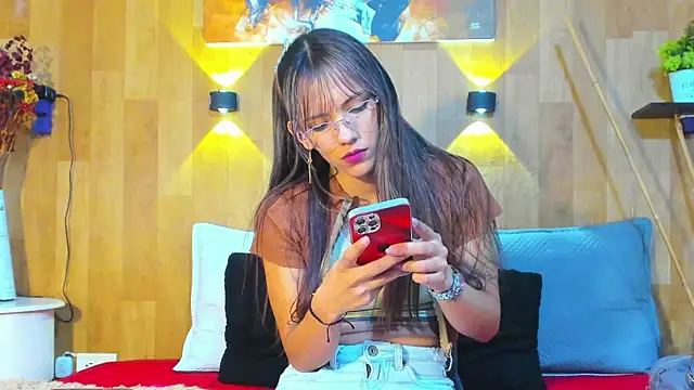 marianaa90 online show from 04/16/26, 09:39