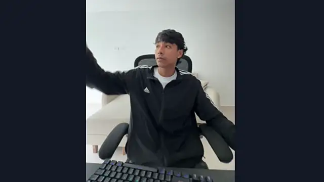 Tyler prince online show from 11/28/25, 06:32