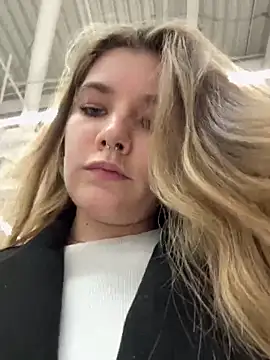 Holy Tereza online show from 03/14/25, 03:25