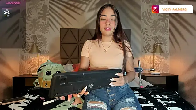 Vicky Palmer online show from 01/06/25, 09:00